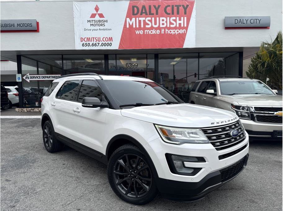 2017 Ford Explorer XLT Sport Utility 4D