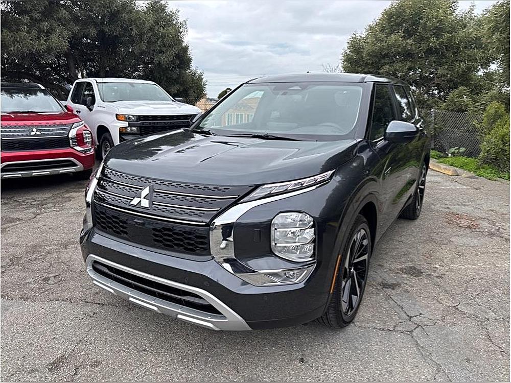 2025 Mitsubishi Outlander Plug-In-Hybrid SE