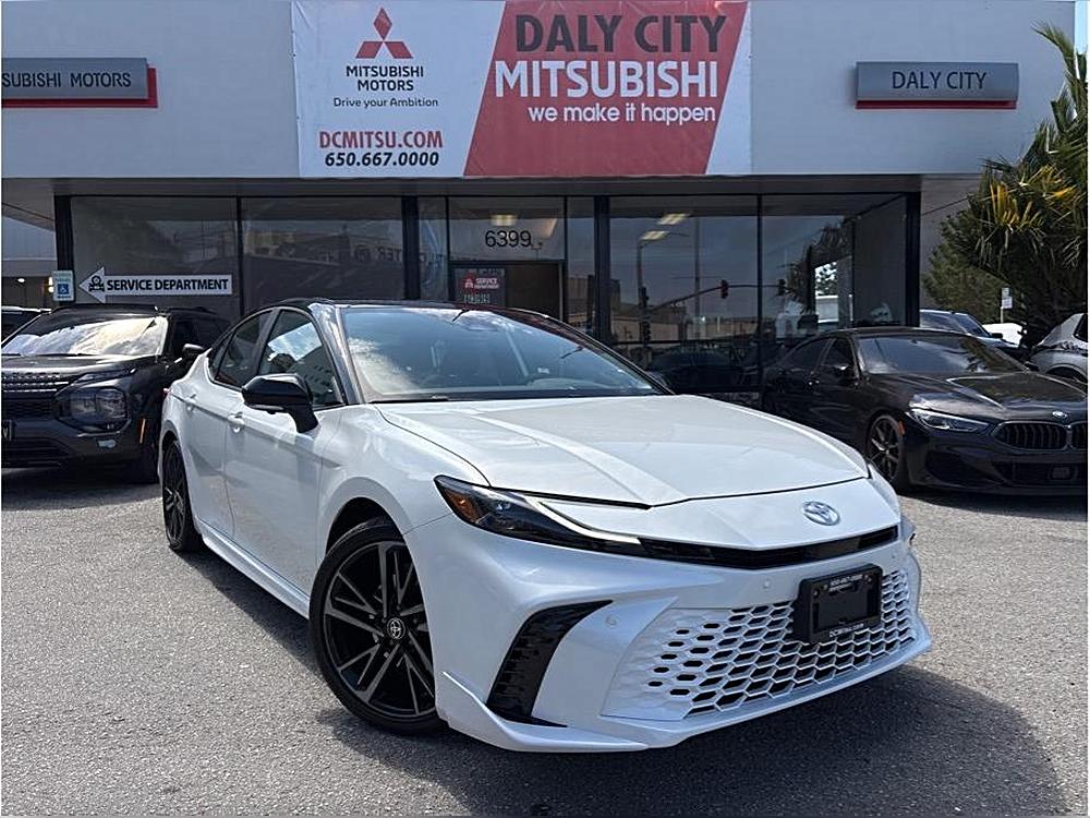 2025 Toyota Camry XSE Sedan 4D