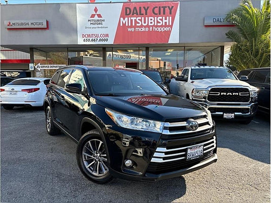 2019 Toyota Highlander XLE Sport Utility 4D