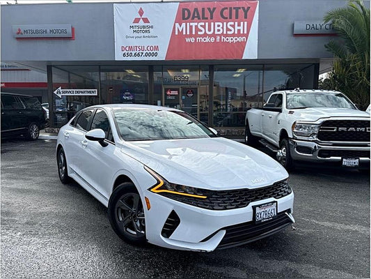 2022 Kia K5 LXS Sedan 4D