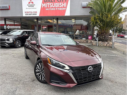 2023 Nissan Altima 2.5 SV Sedan 4D