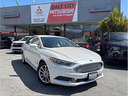 2018 Ford Fusion Energi Plug-In Hybrid SE Luxury Sedan 4D