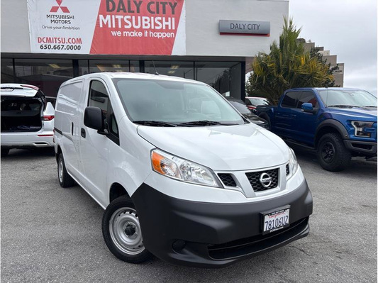 2019 Nissan NV200 S Van 4D